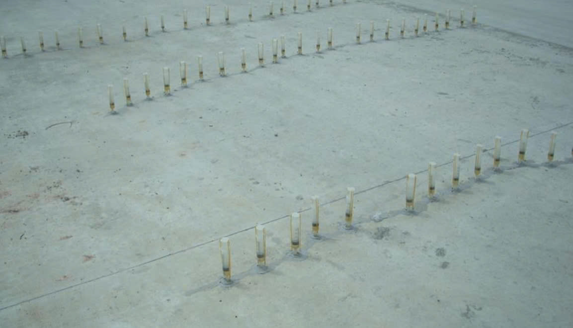 Bơm keo Epoxy Sikadur 752 phục hồi bê tông.
