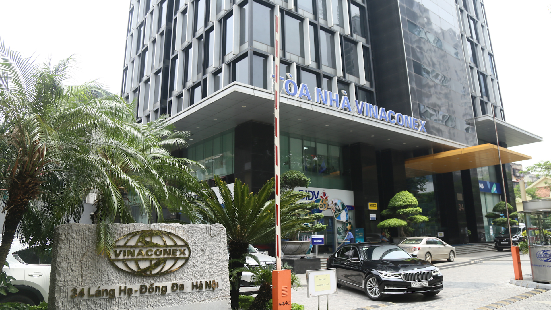 Xem Ảnh Lớn